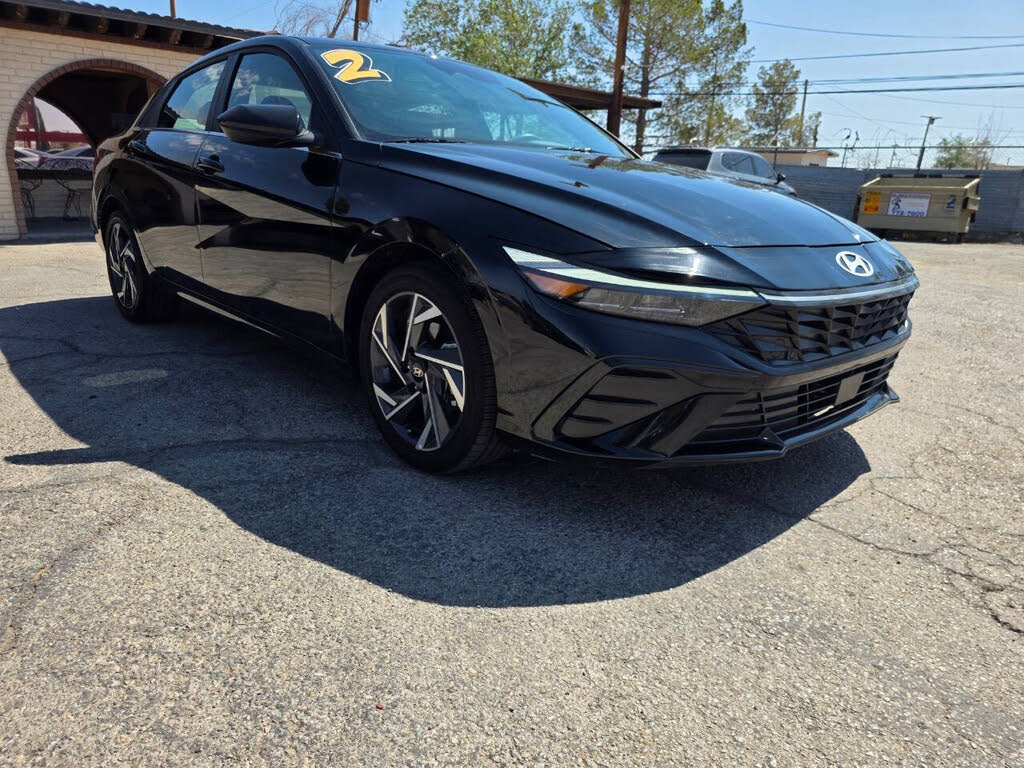 2025 Hyundai Elantra SEL Convenience FWD