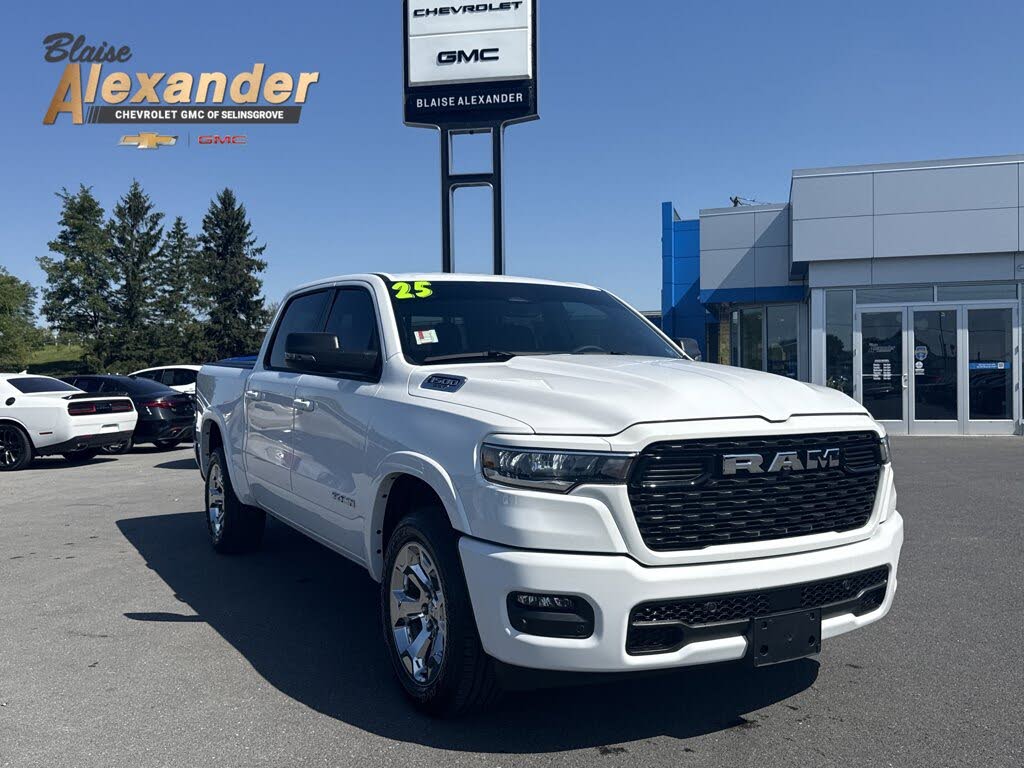 2025 RAM 1500 Big Horn Crew Cab 4WD