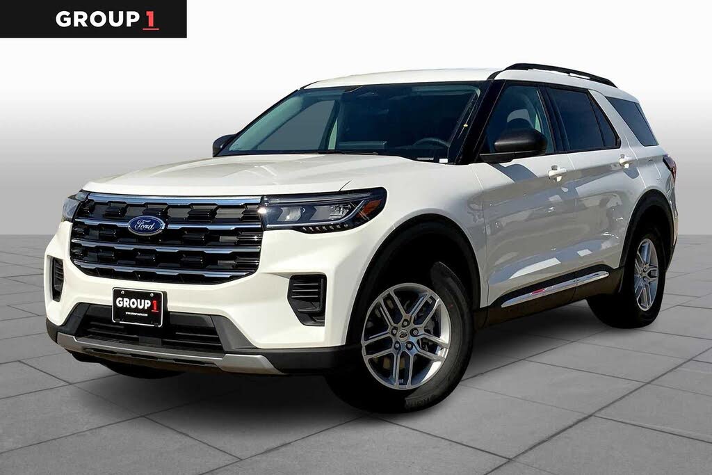 2025 Ford Explorer Active RWD