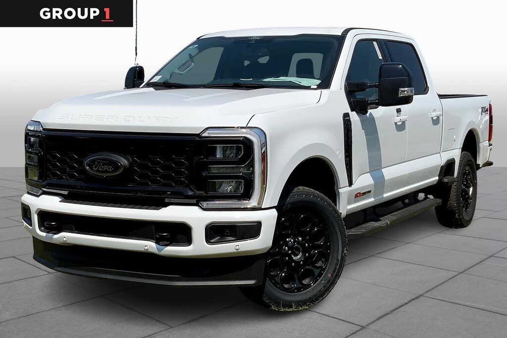 2025 Ford F-350 Super Duty Lariat Crew Cab 4WD