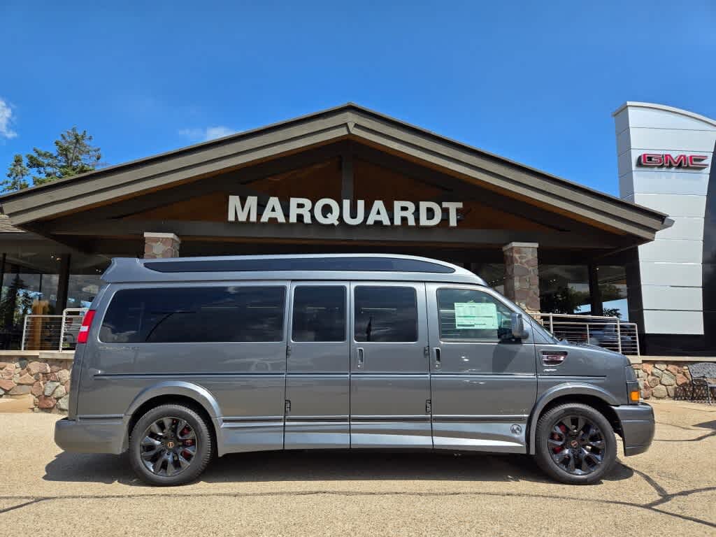 2025 GMC Savana Cargo 2500 RWD