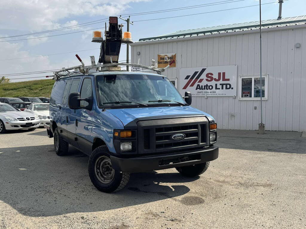 2011 Ford E-Series E-350 Super Duty Cargo Van