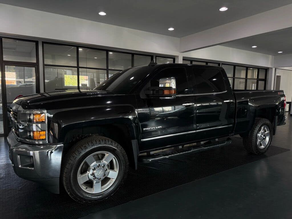 2016 Chevrolet Silverado 2500HD LTZ Crew Cab 4WD