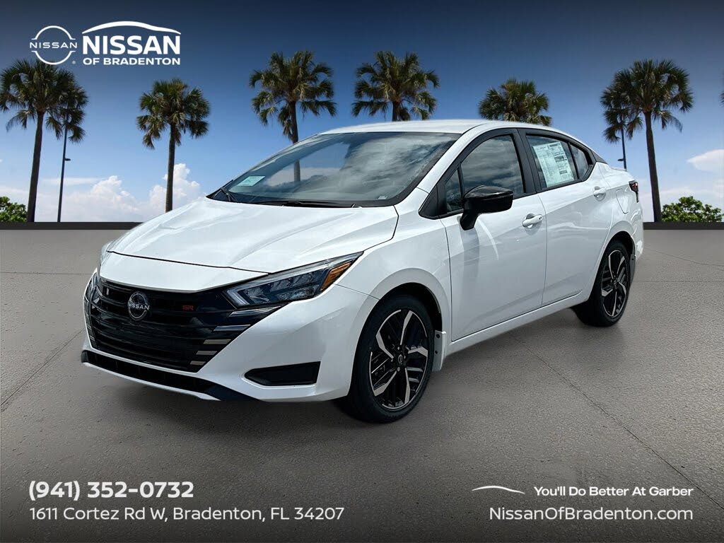 2025 Nissan Versa SR FWD