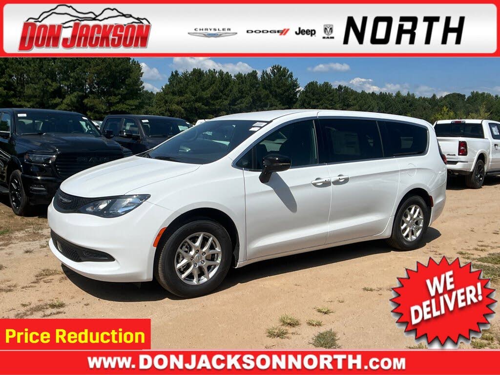 2026 Chrysler Voyager LX FWD