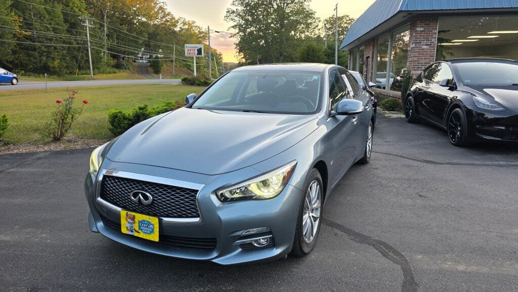 2016 INFINITI Q50 2.0t Premium AWD