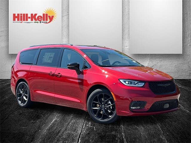 2026 Chrysler Pacifica Limited FWD