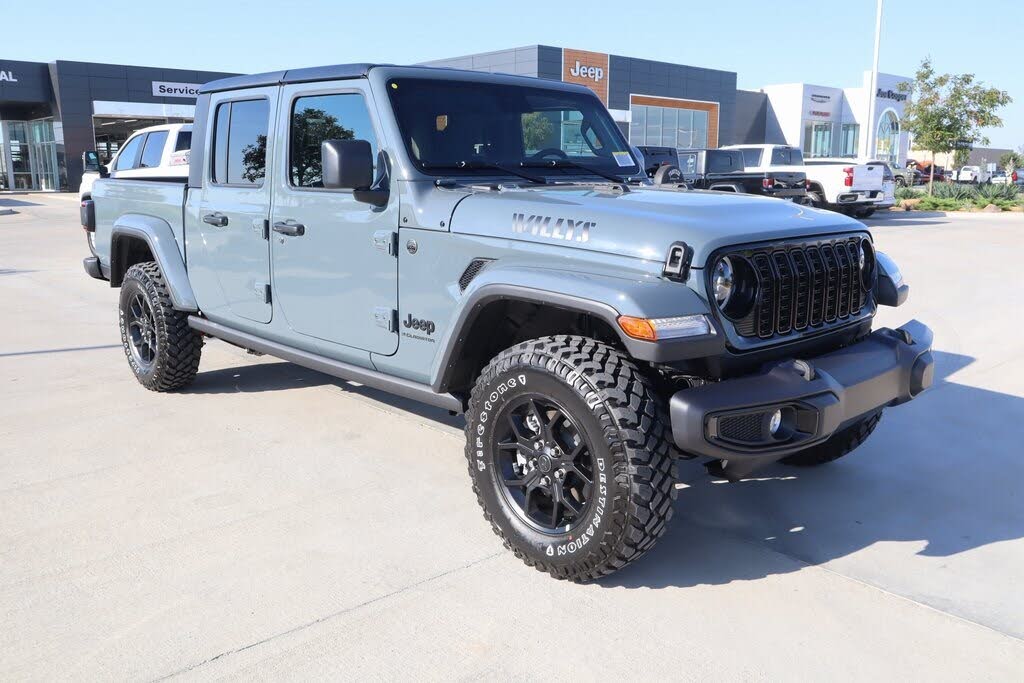 2025 Jeep Gladiator Willys Crew Cab 4WD