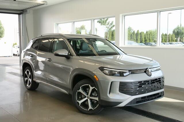 2025 Volkswagen Tiguan SE 4Motion