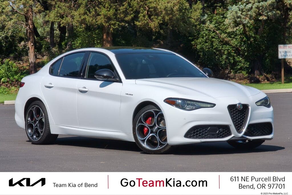 2023 Alfa Romeo Giulia Veloce AWD