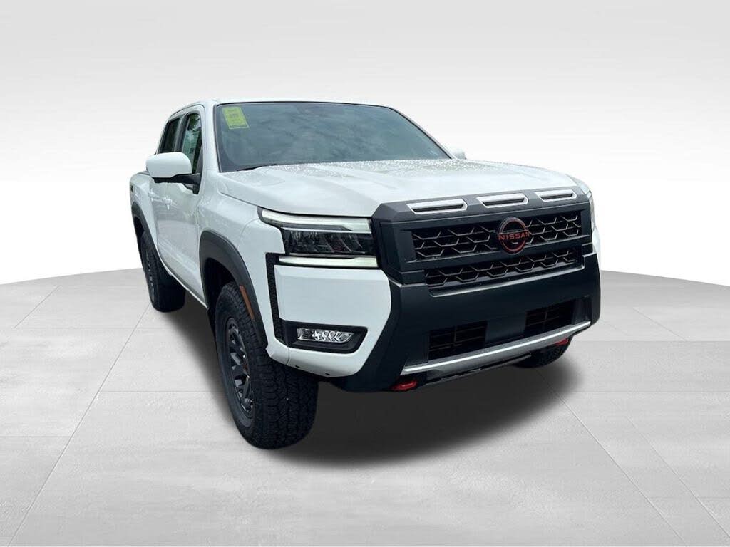 2025 Nissan Frontier PRO-4X Crew Cab 4WD