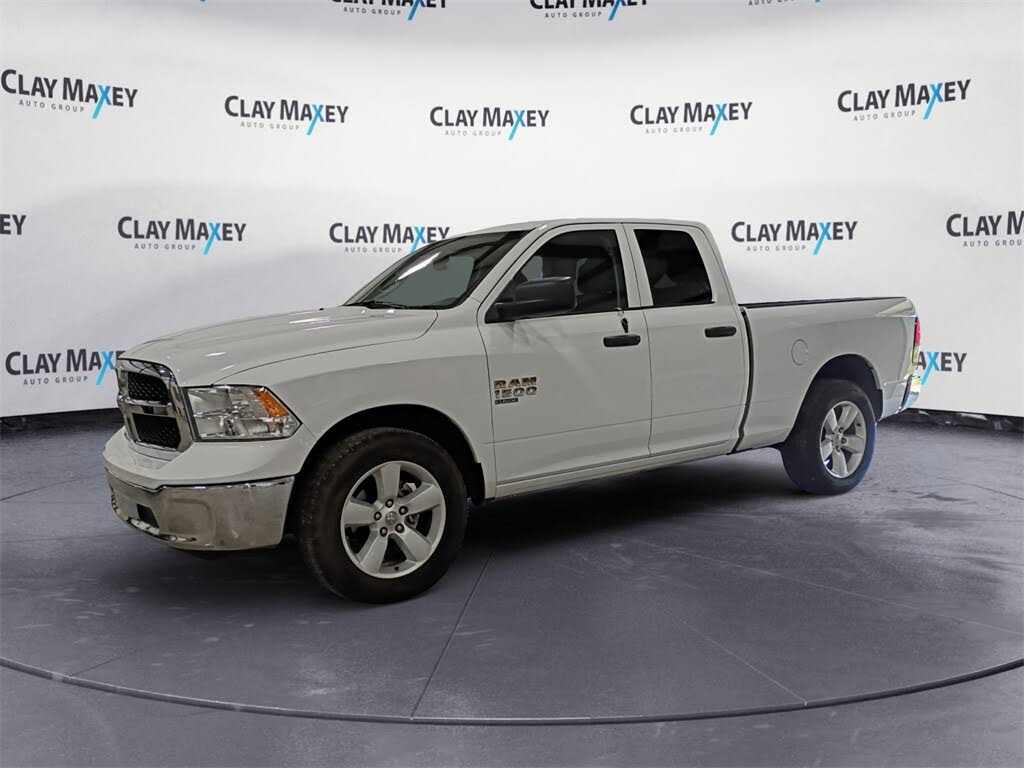 2024 RAM 1500 Classic SLT Quad Cab 4WD