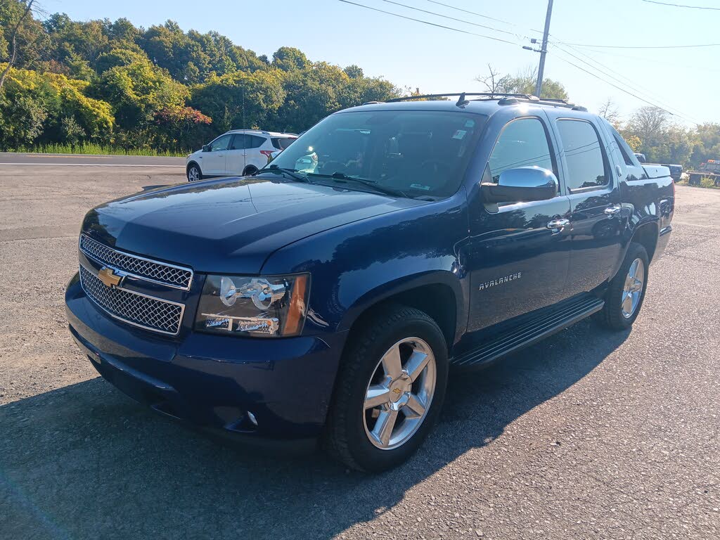 2013 Chevrolet Avalanche LT Black Diamond Edition 4WD