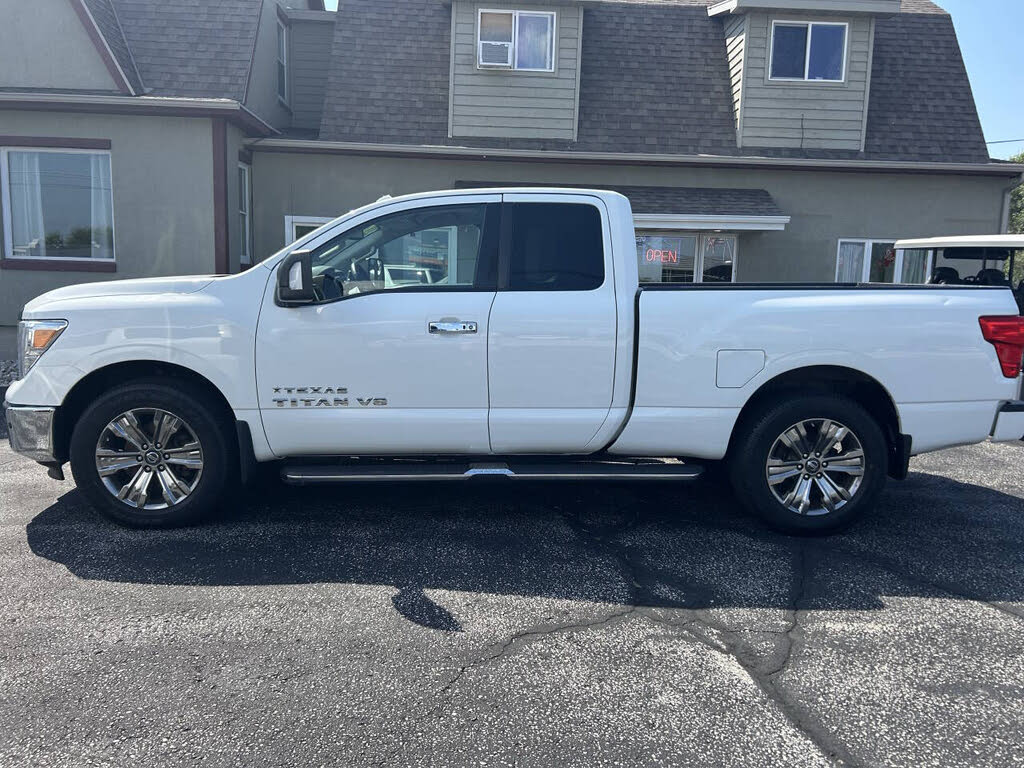 2018 Nissan Titan SV King Cab 4WD