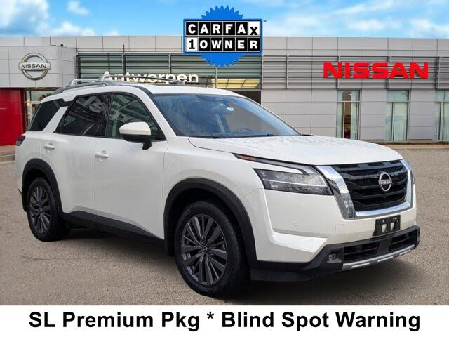 2022 Nissan Pathfinder SL 4WD