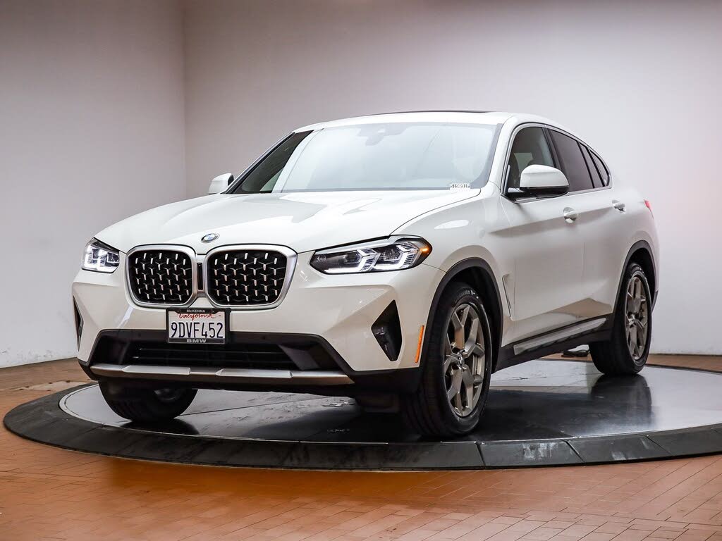 2023 BMW X4 xDrive30i AWD