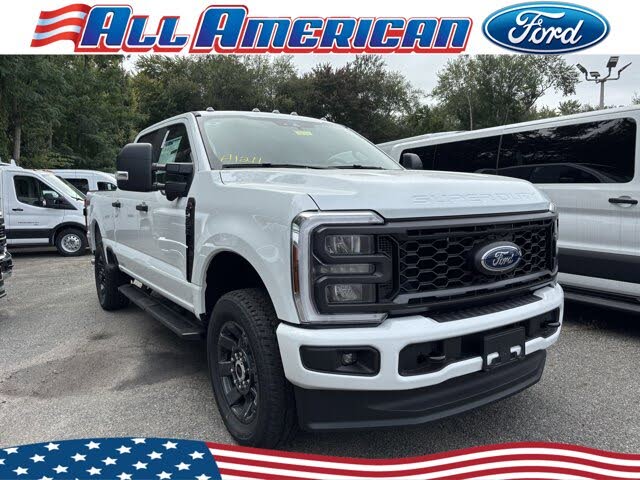 2026 Ford F-350 Super Duty XL Crew Cab 4WD