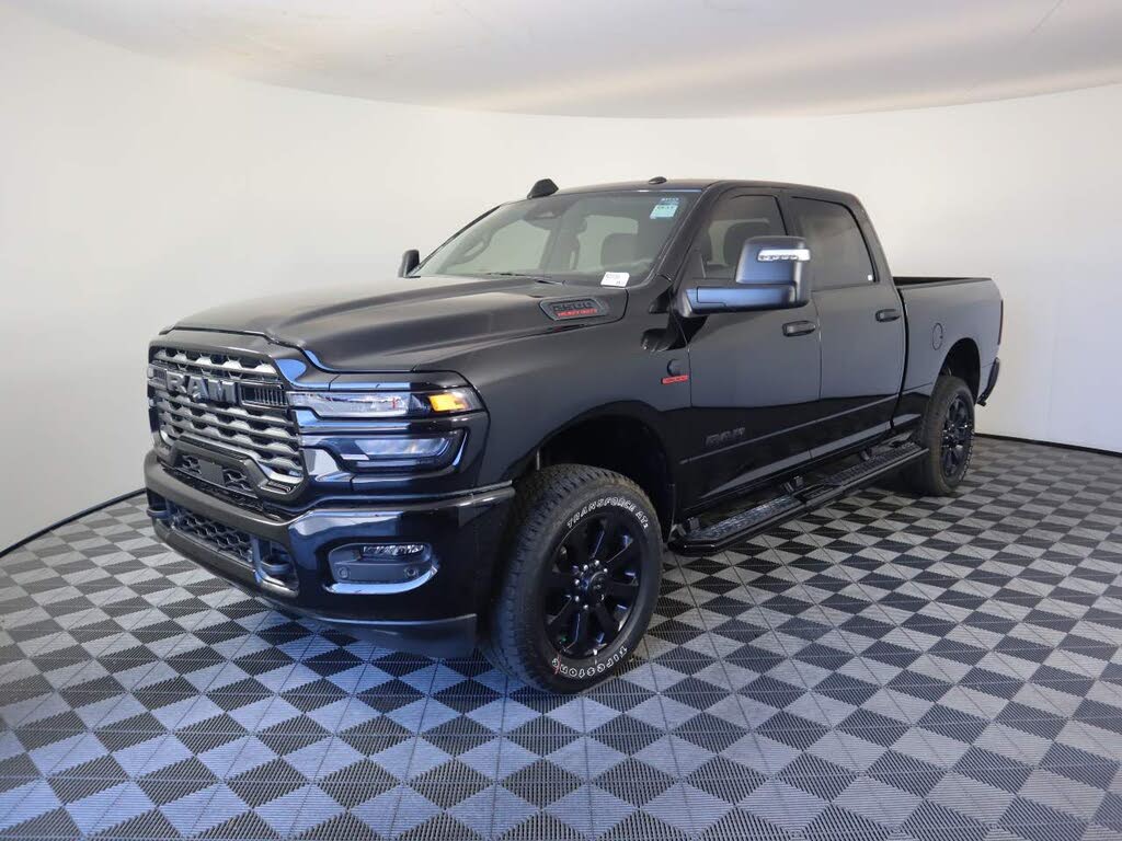 2025 RAM 2500 Big Horn Crew Cab 4WD