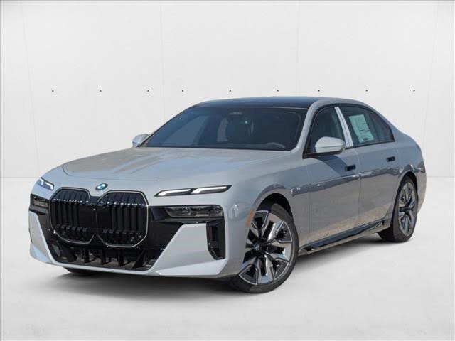 2025 BMW 7 Series 740i RWD