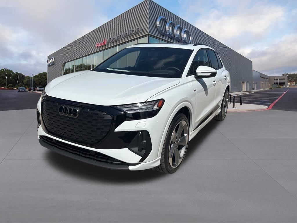 2026 Audi Q4 e-tron quattro Premium Plus 55