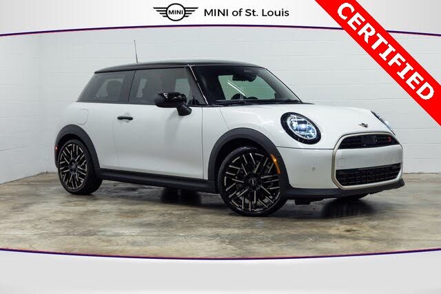 2025 MINI Cooper S Signature Trim 2-door Hatchback