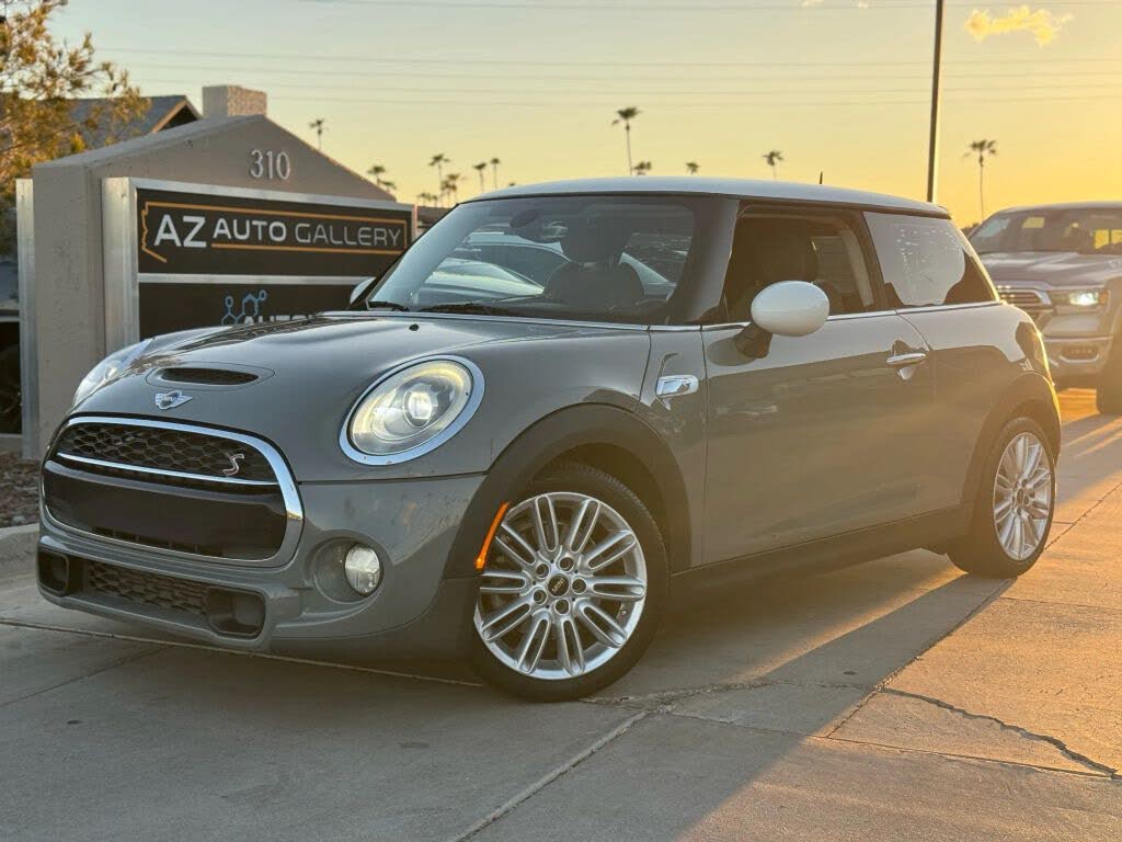 2015 MINI Cooper S 2-Door Hatchback FWD
