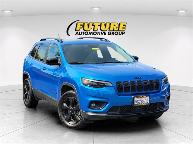 2023 Jeep Cherokee Altitude 4WD