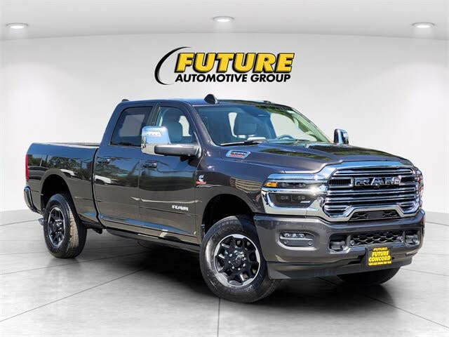 2025 RAM 3500 Laramie Crew Cab 4WD