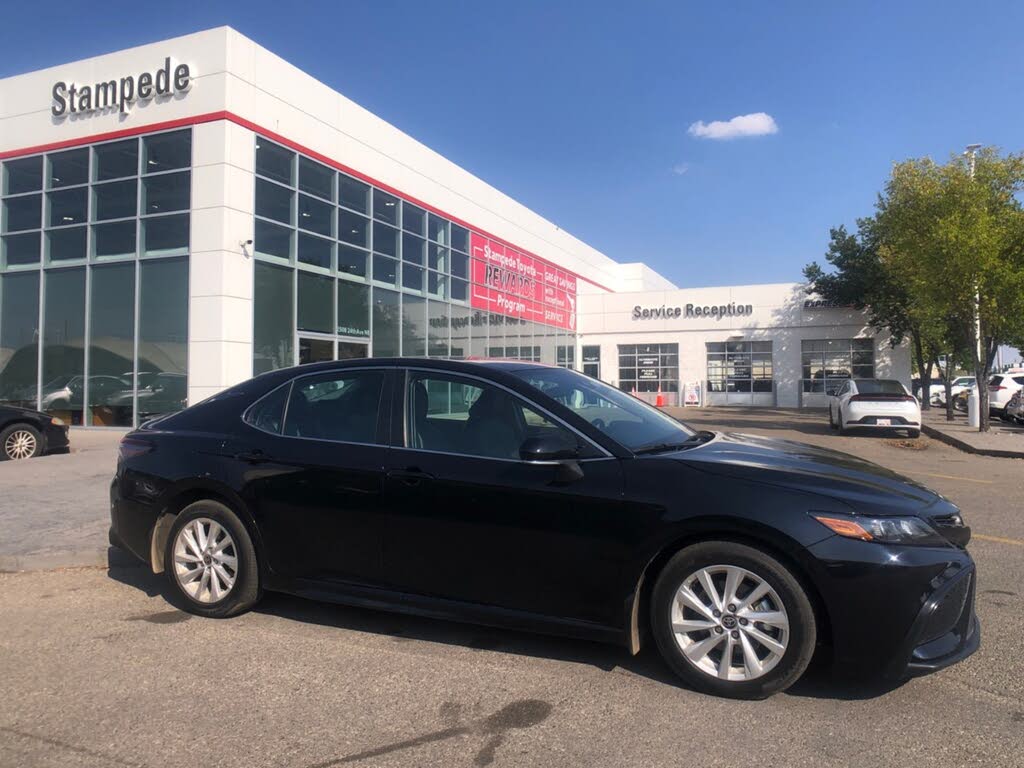 2023 Toyota Camry SE FWD