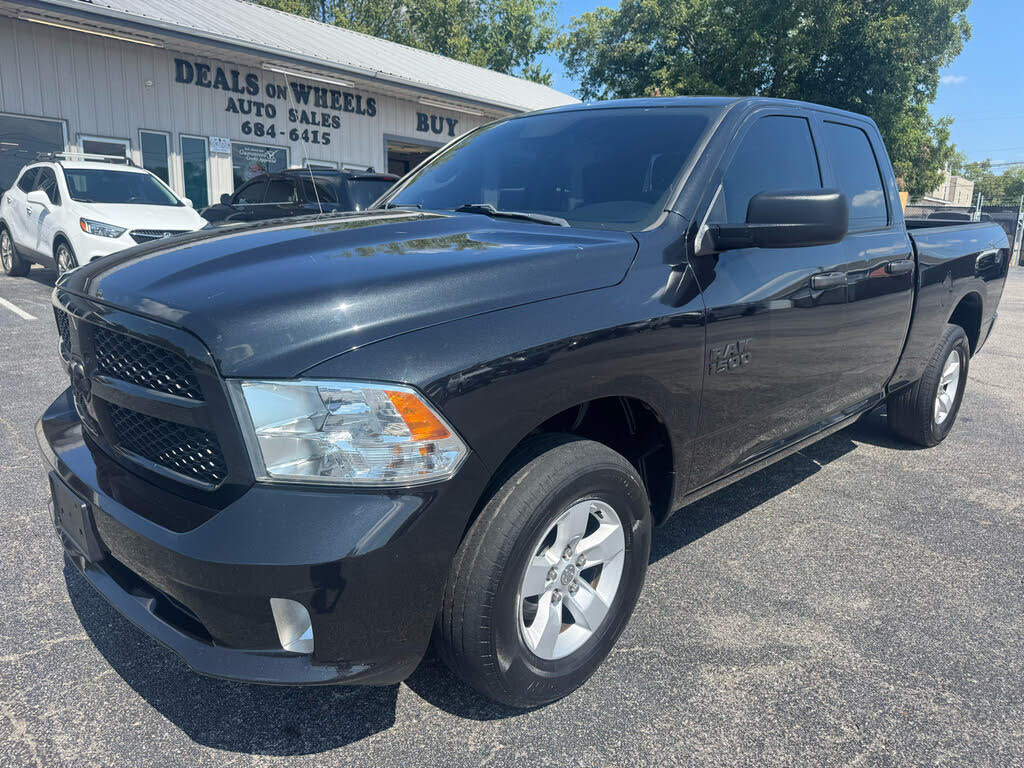 2018 RAM 1500 Express Quad Cab 4WD