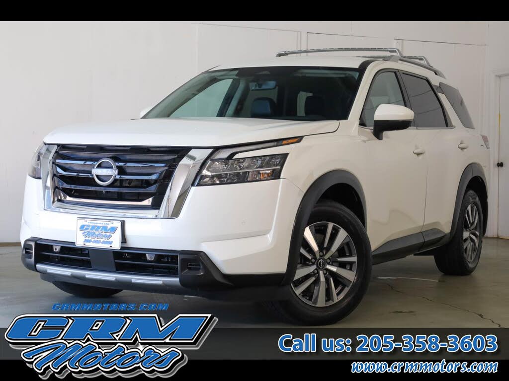 2023 Nissan Pathfinder SL 4WD