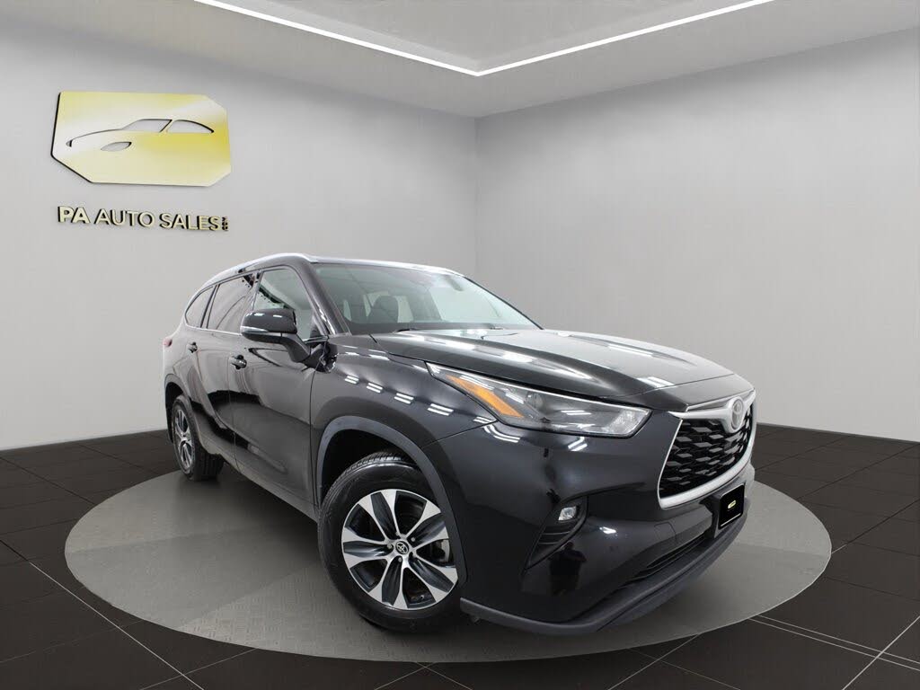 2022 Toyota Highlander XLE AWD