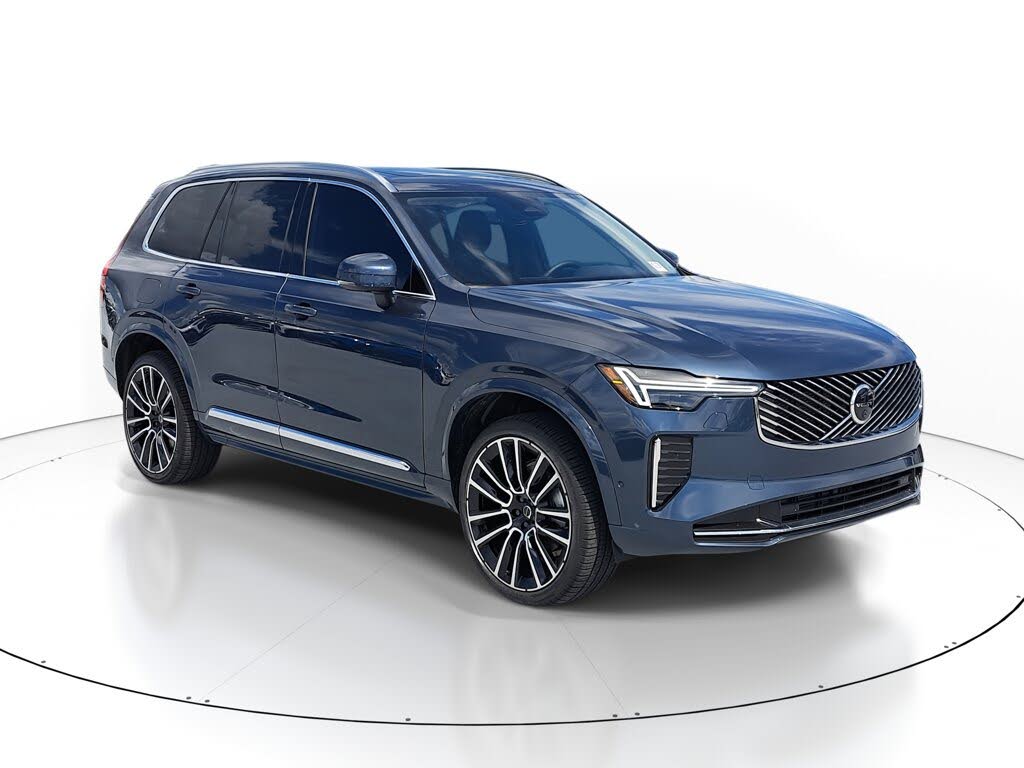 2026 Volvo XC90 B5 Plus 7-Passenger AWD