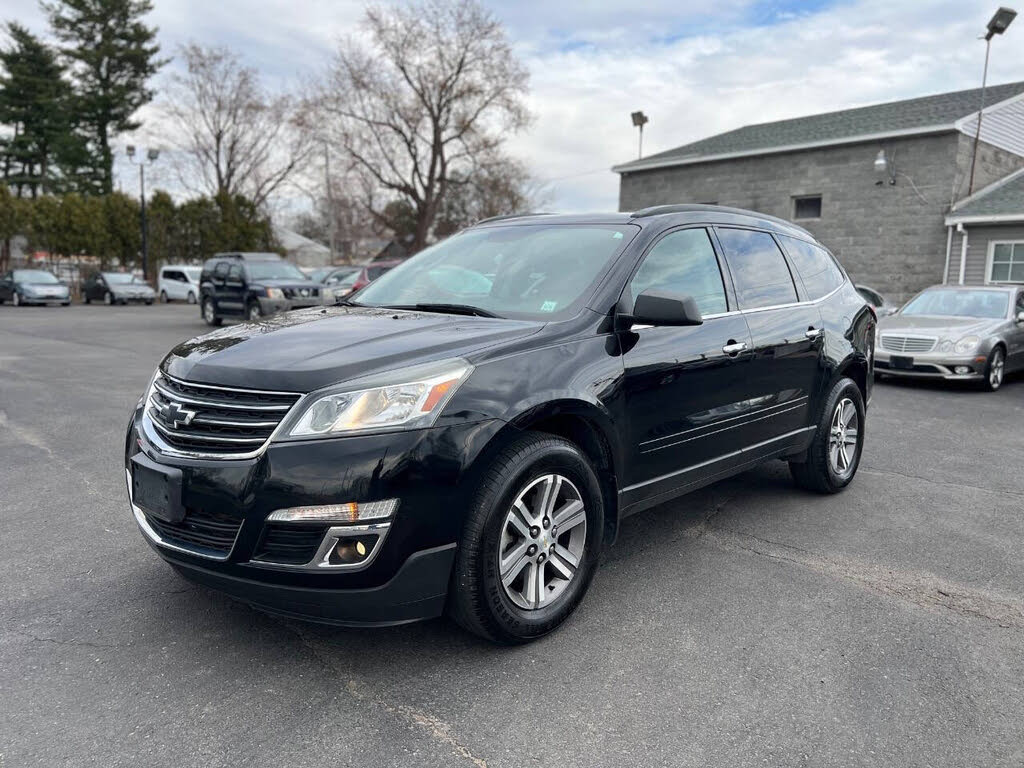 2017 Chevrolet Traverse 2LT AWD
