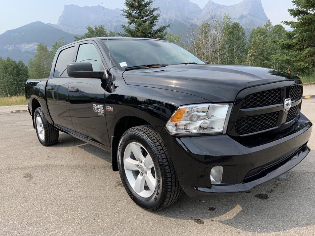 2023 RAM 1500 Classic Express Crew Cab 4WD
