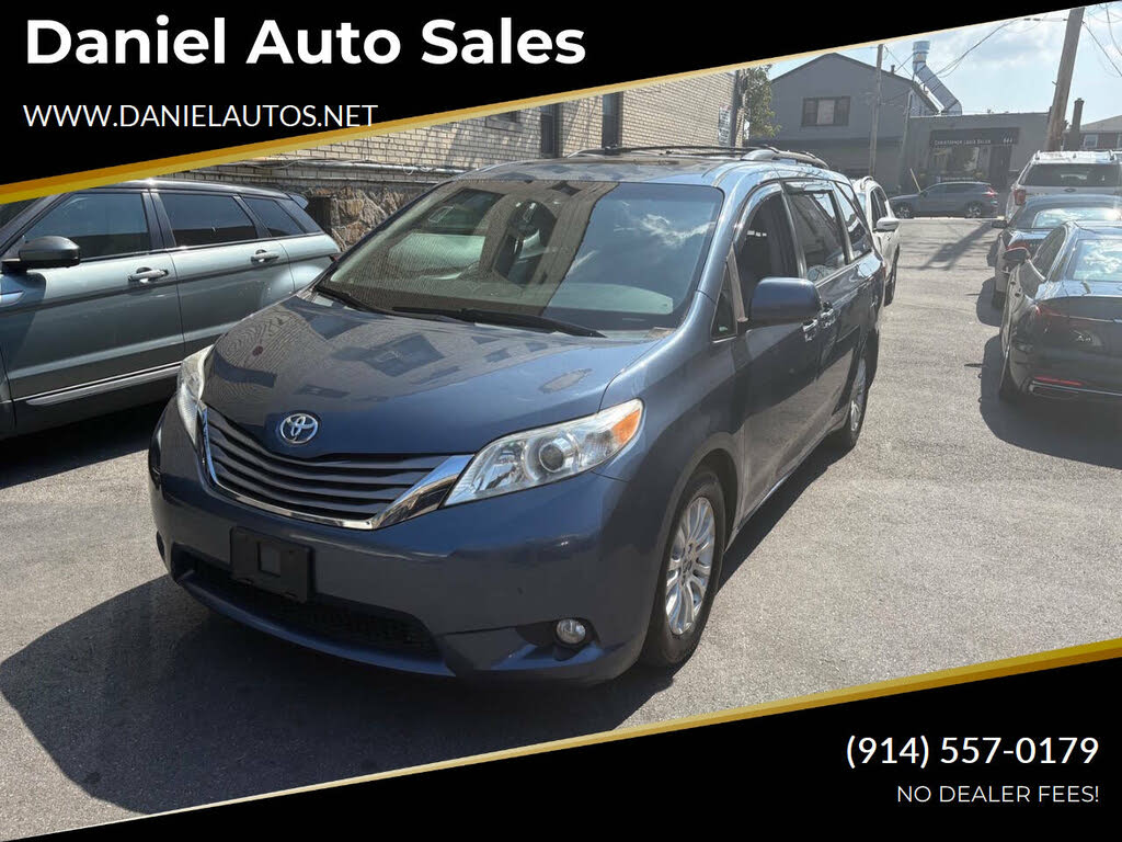 2015 Toyota Sienna XLE 8-Passenger