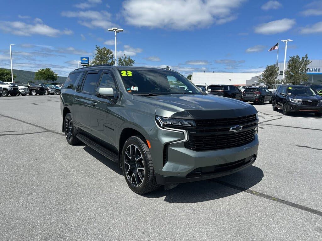 2023 Chevrolet Suburban RST 4WD