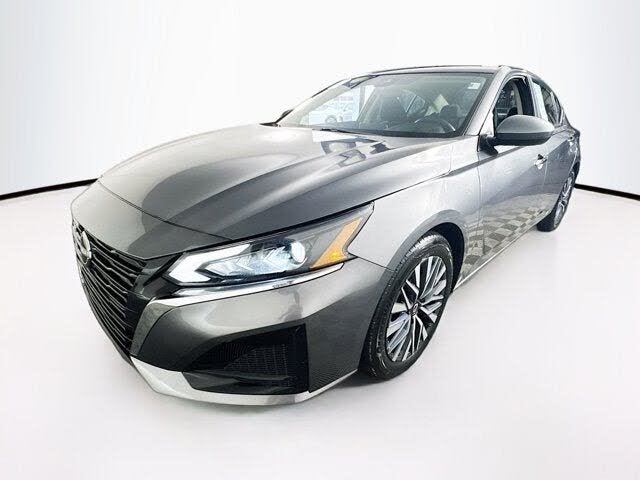 2023 Nissan Altima 2.5 SV FWD