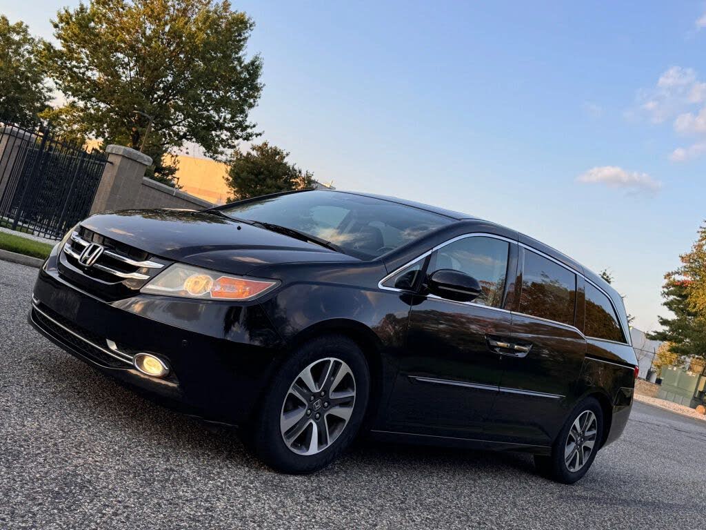2014 Honda Odyssey Touring FWD