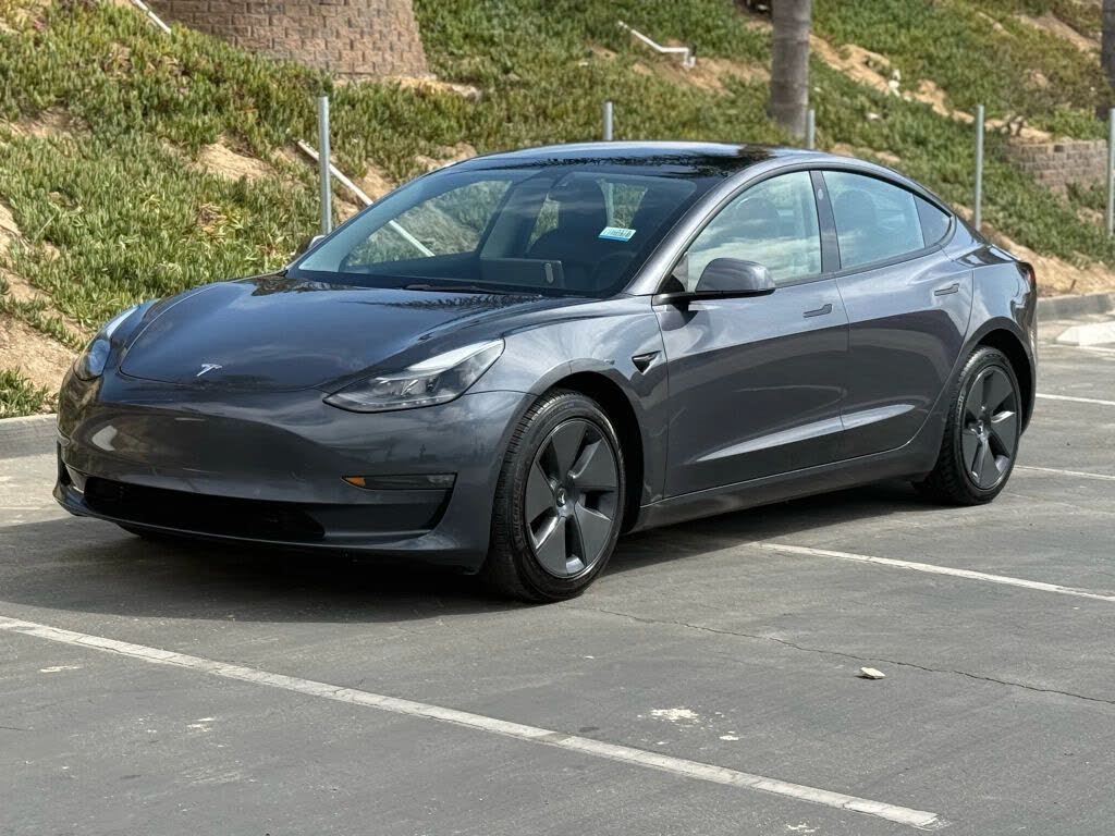 2022 Tesla Model 3 Long Range AWD
