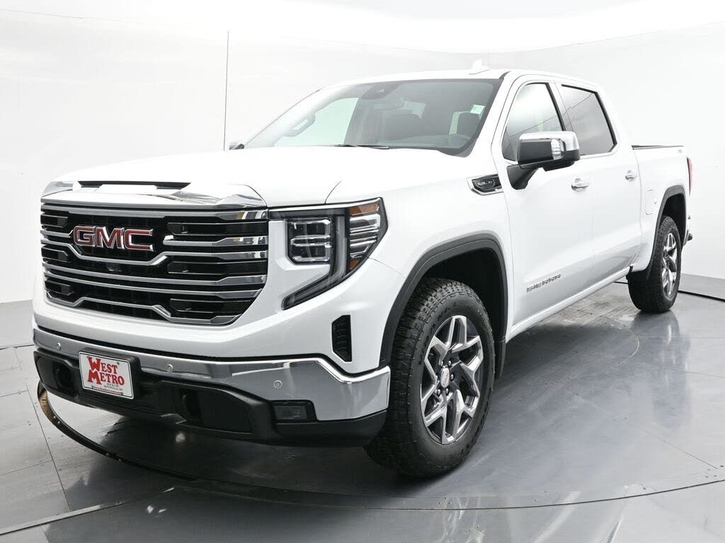 2026 GMC Sierra 1500 SLT Crew Cab 4WD