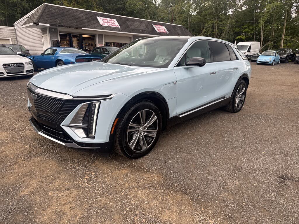 2024 Cadillac LYRIQ Luxury 1 AWD