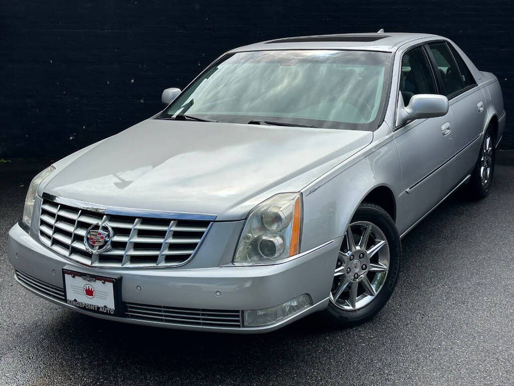 2010 Cadillac DTS Luxury FWD