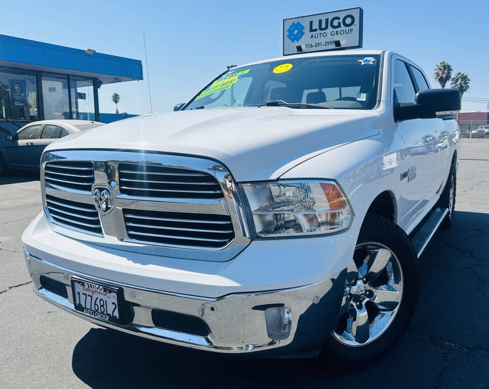 2017 RAM 1500 SLT Crew Cab 4WD