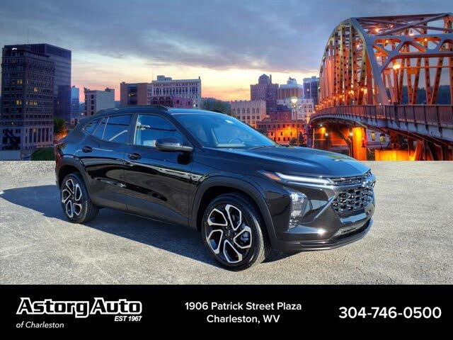 2025 Chevrolet Trax RS with 2RS FWD