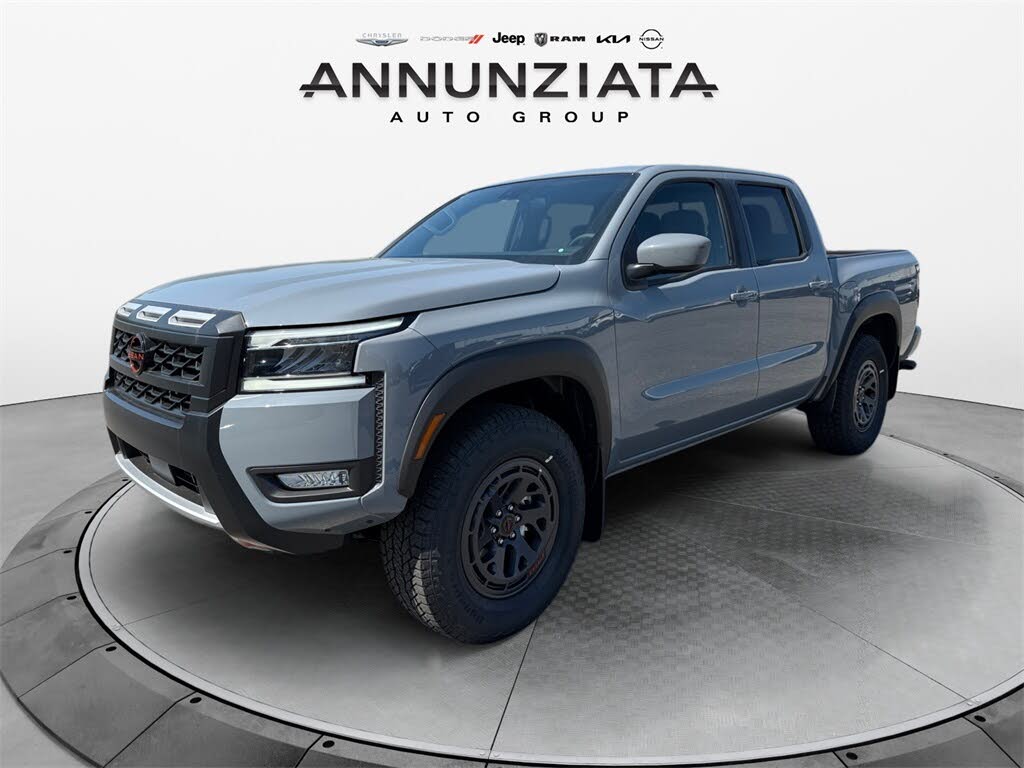 2025 Nissan Frontier PRO-4X Crew Cab 4WD