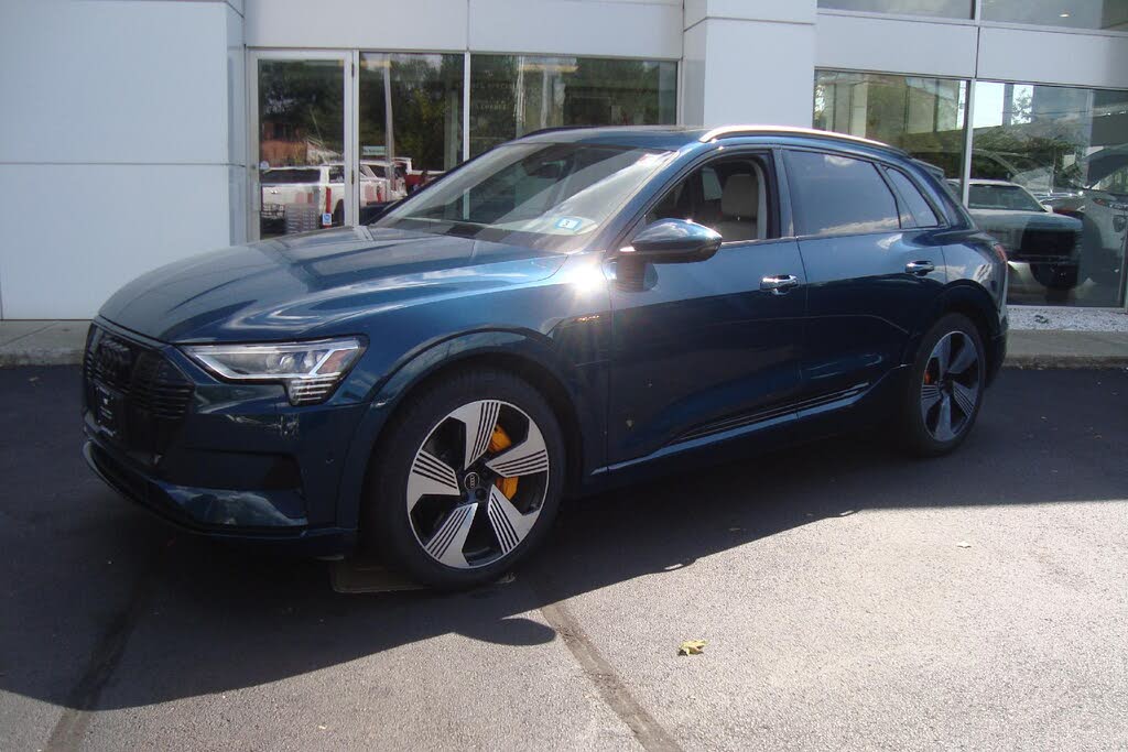 2022 Audi e-tron Premium Plus quattro AWD