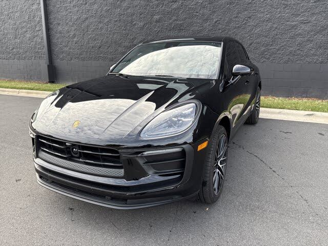 2025 Porsche Macan AWD