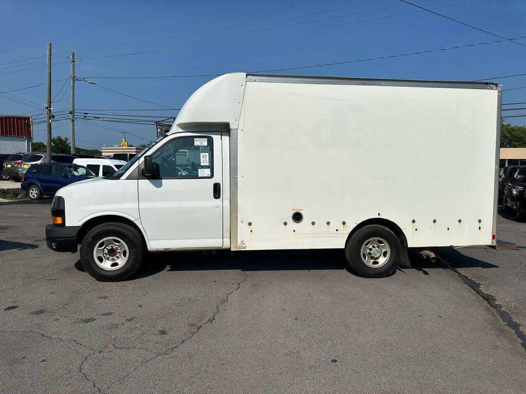 2018 Chevrolet Express Chassis 3500 139 Cutaway RWD