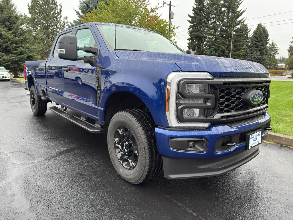 2026 Ford F-350 Super Duty XL Crew Cab 4WD